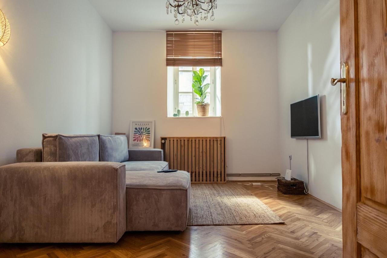 Cactus Apartment Free Parking For A Standard Car Ljubljana Ngoại thất bức ảnh